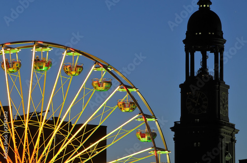 Riesenrad vor dem Hamburger Michel photo