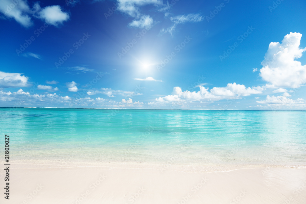 Obraz premium sand and Caribbean sea
