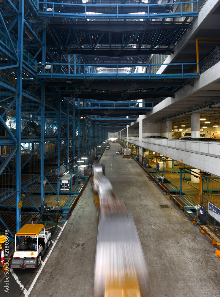 warehouse warehouse