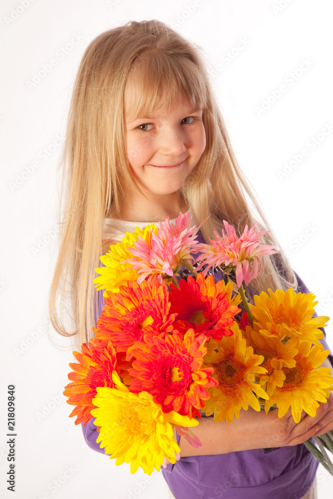 Mädchen mit Blumenstrauß Mädchen mit Blumenstrauß