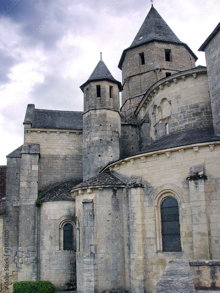 Eglise d'Ayen dordogne architecture
