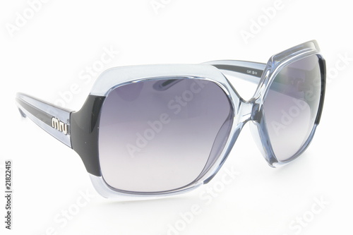 Lunettes de soleil bleue et noir