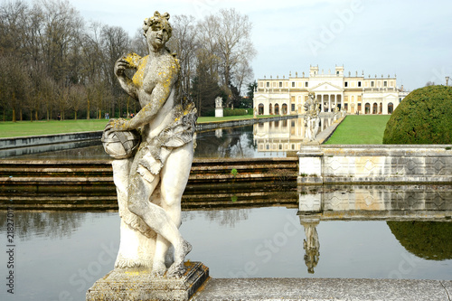 villa pisani 84