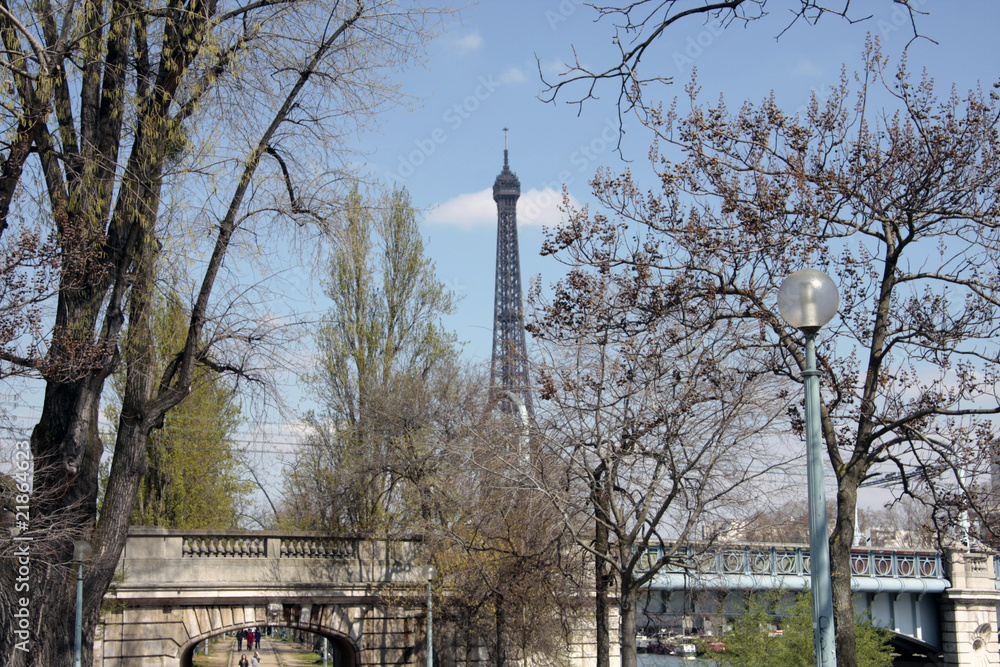 Tour Eiffel et pont