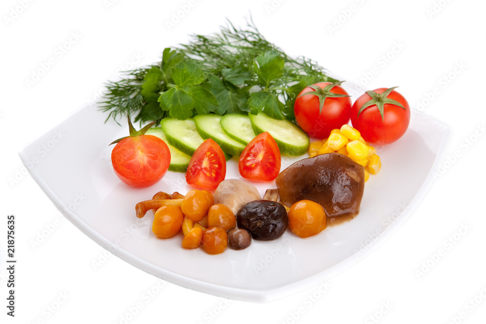 Snack with mushrooms, tomatoes and fennel