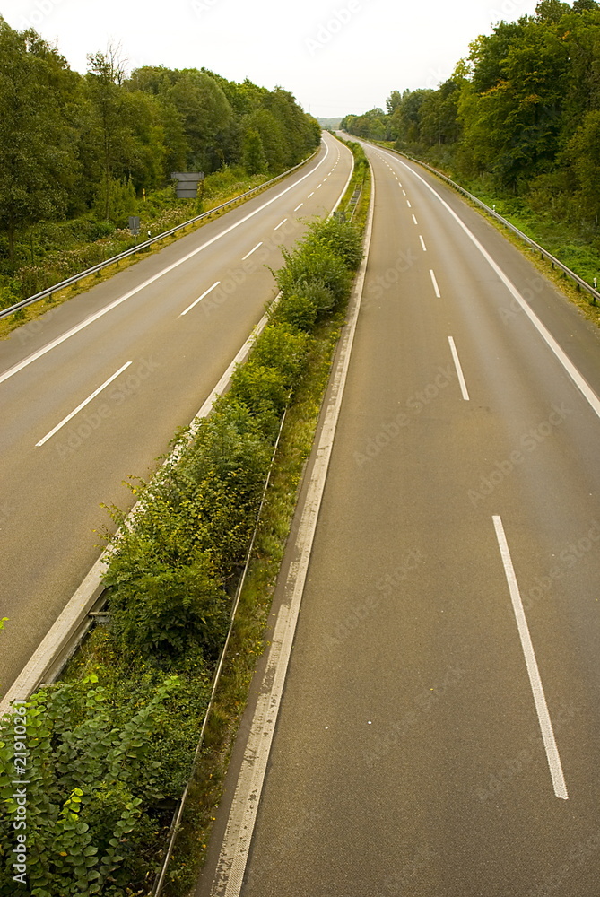 Obraz premium zweispurige Autobahn