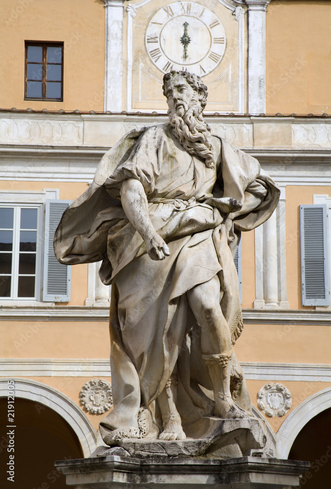 Pisa - Palazzo dell Arcivescovado Courtyard, Moses statue