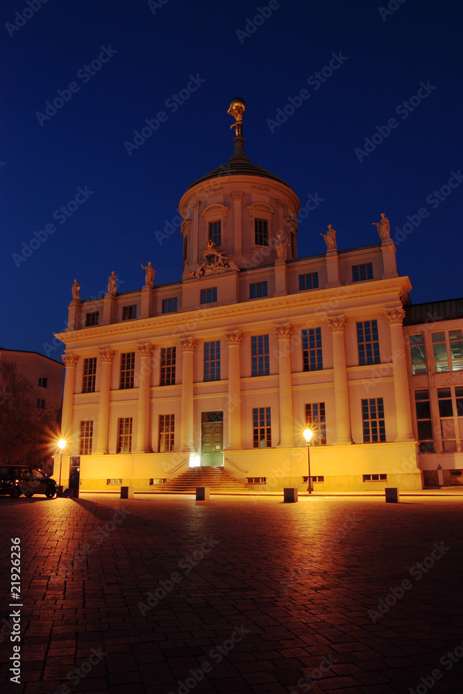 Altes Rathaus Potsdam saniert, Nachts hochkant 2