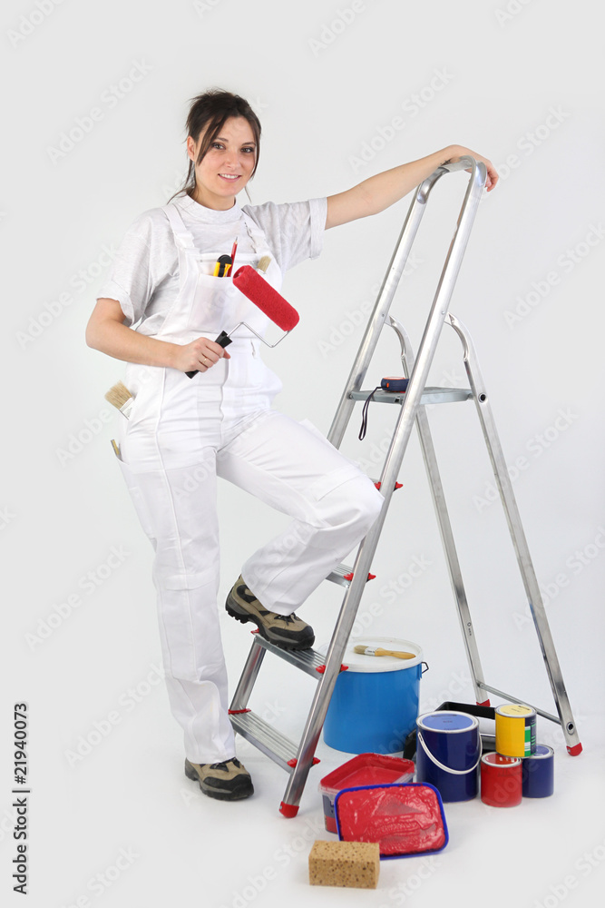 Femme peintre en bâtiment Photos Adobe Stock