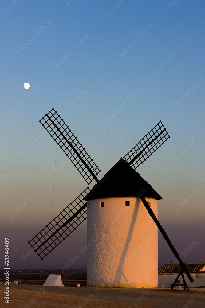 windmill, Campo de Criptana, Castile-La Mancha, Spain