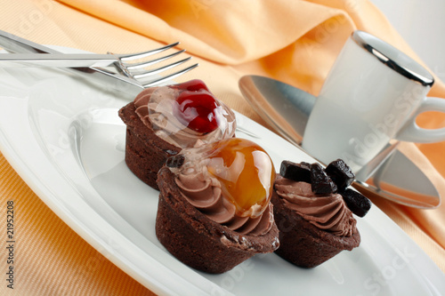 Fruit tarts and espresso elegance presentation