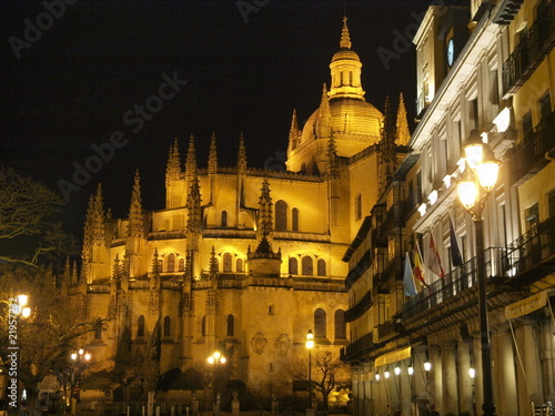 Catedral de Segovia y plaza mayor
