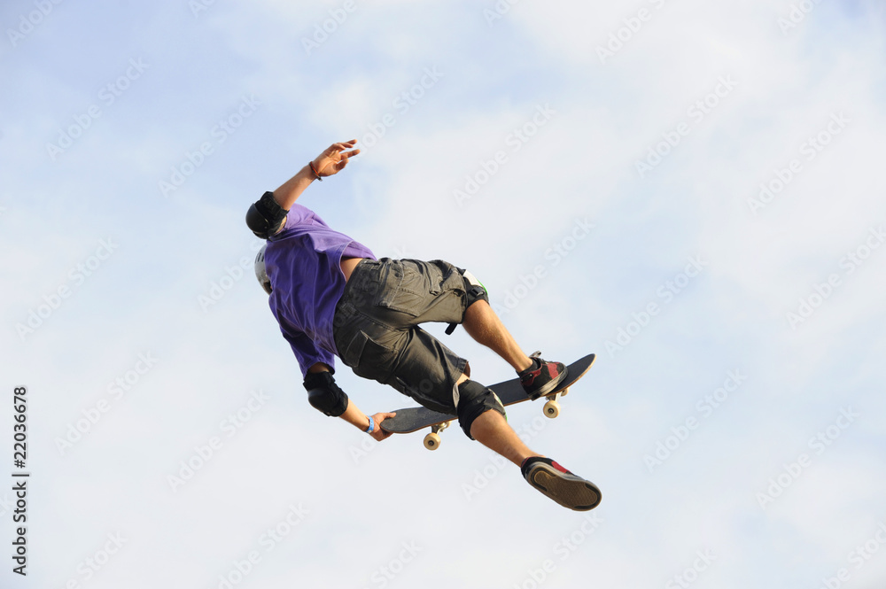 salto con skateboard