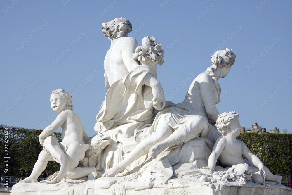Statue, Jardin des Tuileries, Paris