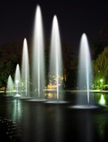 Springbrunnen bei Nacht