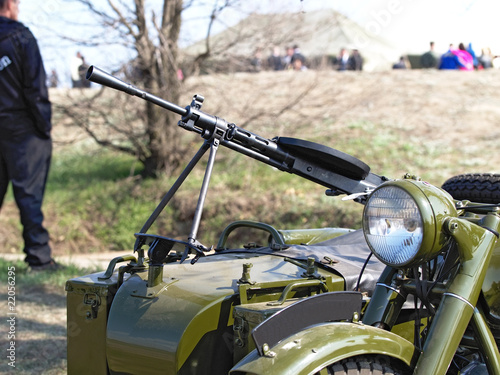 Degtyaryov's manual machine gun established on a motorcycle