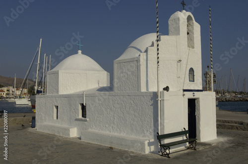 Grèce, chapelle dans l'île d’Egine photo