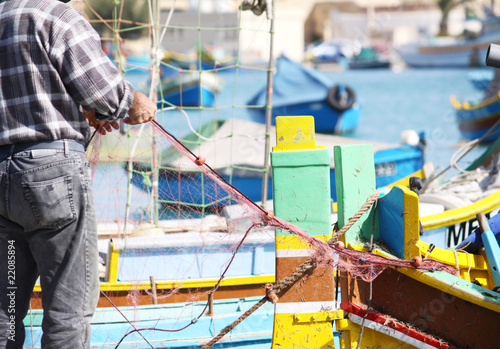 fisherman sorting nets
