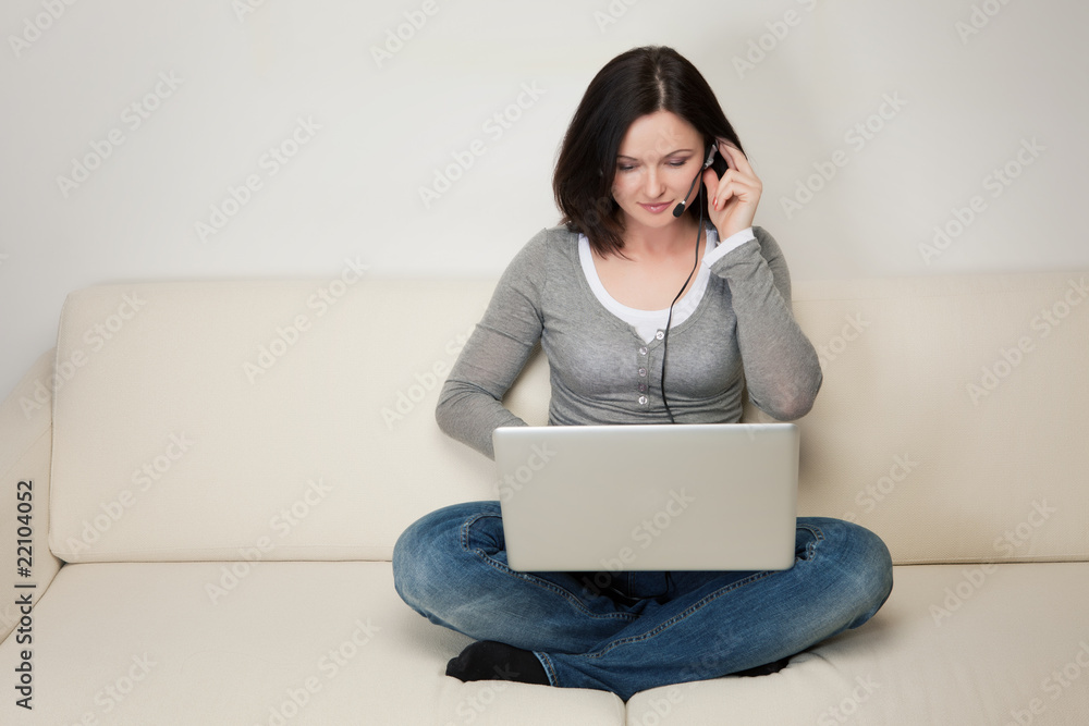 Fototapeta premium woman at laptop