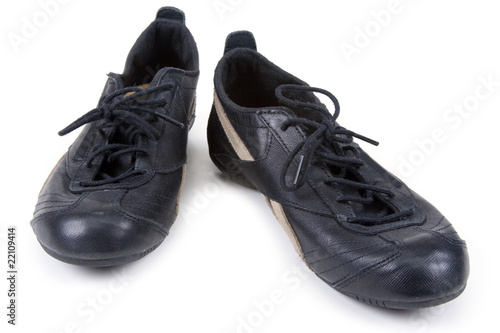 Black feminine gym shoes