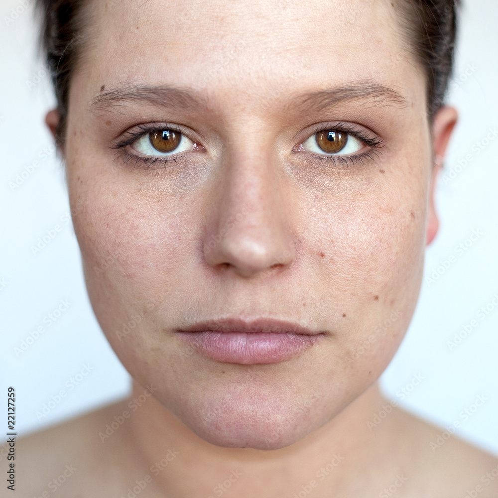 Obraz premium Natural portrait of a woman