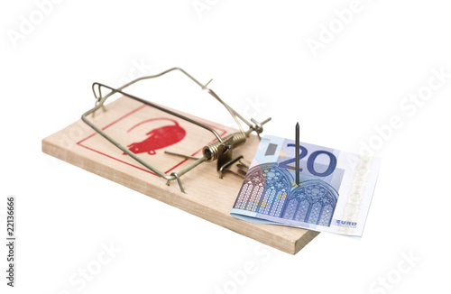 Mousetrap with a Euro bank note