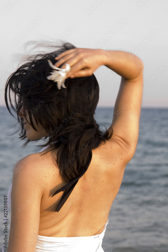 Fototapeta premium woman enjoys the sea