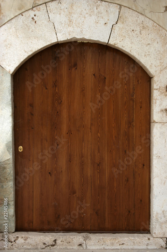 wood door © Kybele
