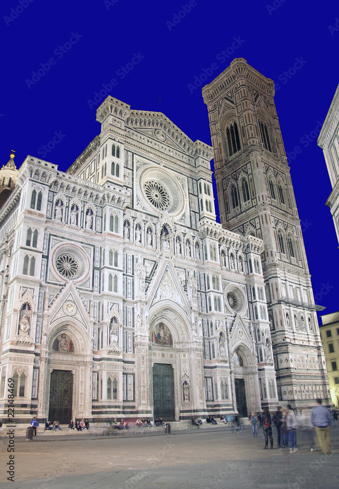 Catedral de Florencia al anochecer