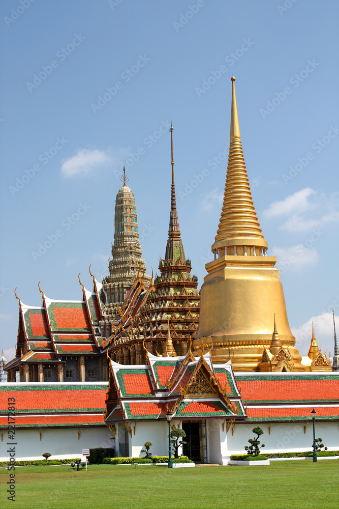 The Royal Palace in Bangkok,Thailand - obrazy, fototapety, plakaty 