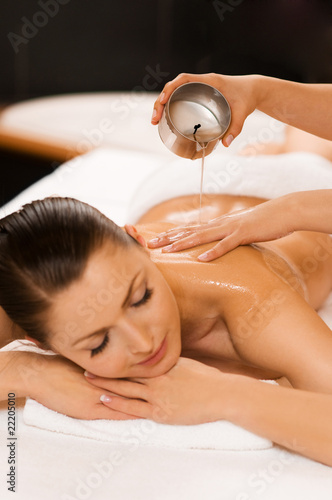 Kerzenwachs Massage