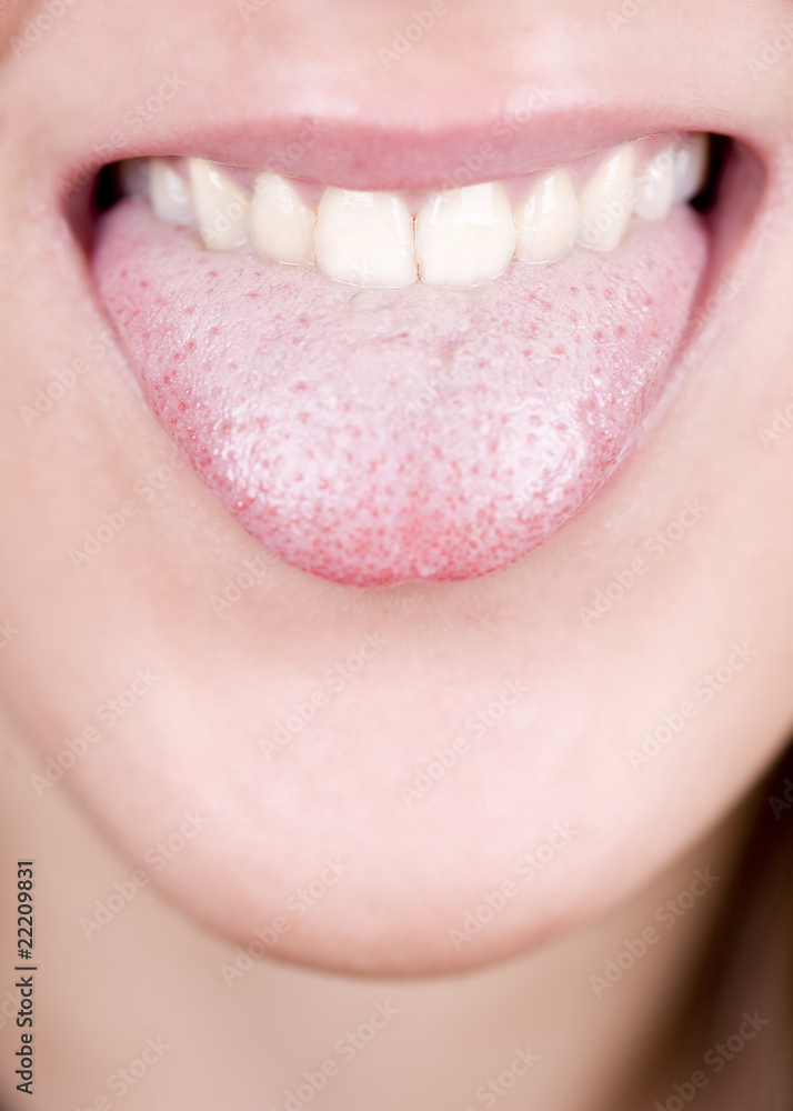 Obraz premium thongue of a young girl
