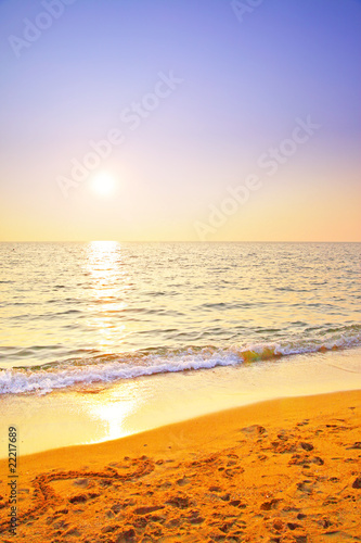 Fototapeta Naklejka Na Ścianę i Meble -  Sunset at sea