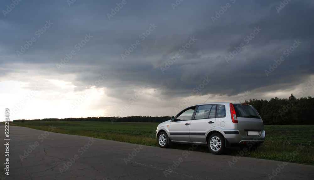Fototapeta premium Waiting car