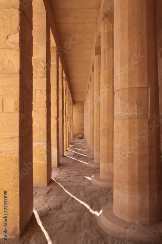 Square and round columns