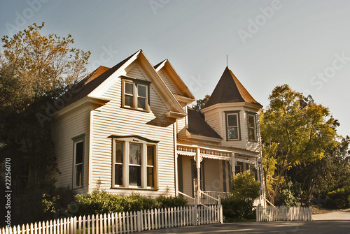 suburbia victorian house