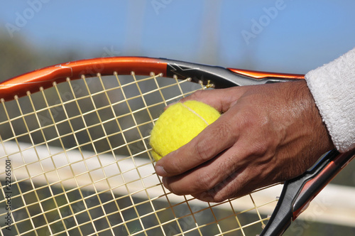 Tennis serve © Luis Louro
