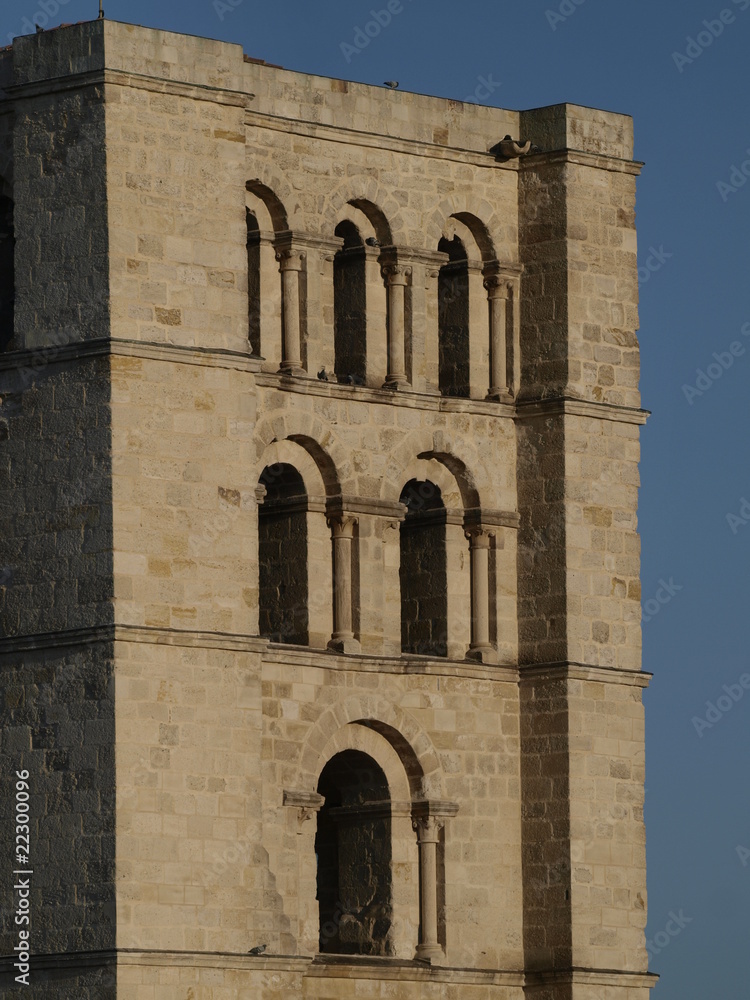 Fototapeta premium Torre románica de la catedral de Zamora