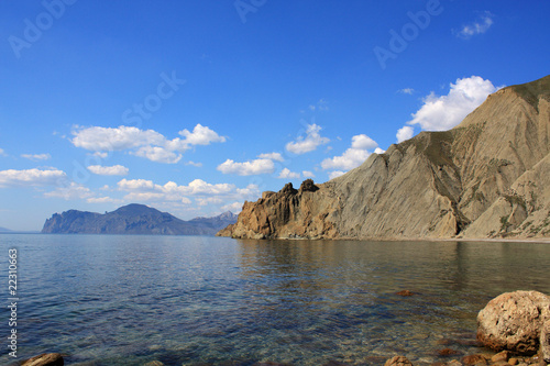 Cimmerian mountains and the sea. Photo 9118