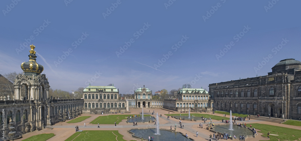 Naklejka premium Dresden Zwinger Schloss