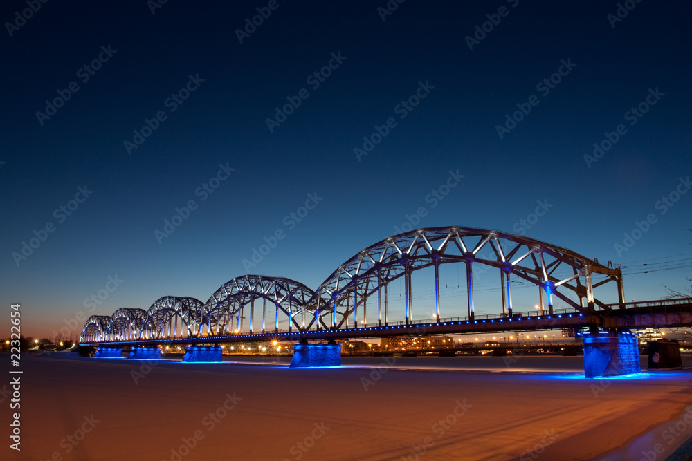 Fototapeta premium Railway bridge at night in winter