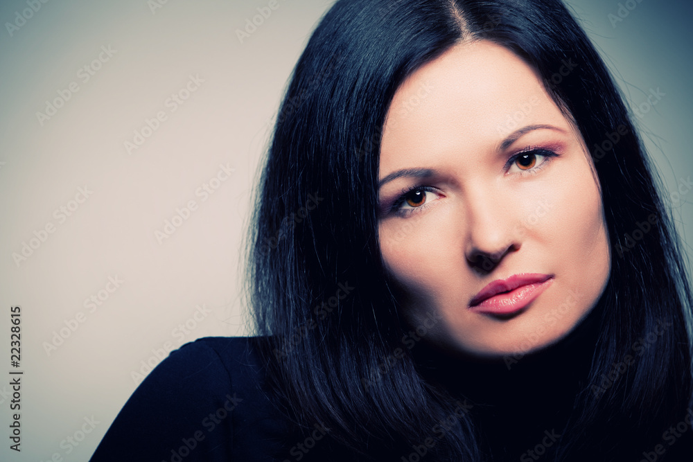 Fototapeta premium beautiful causcasian woman studio portrait
