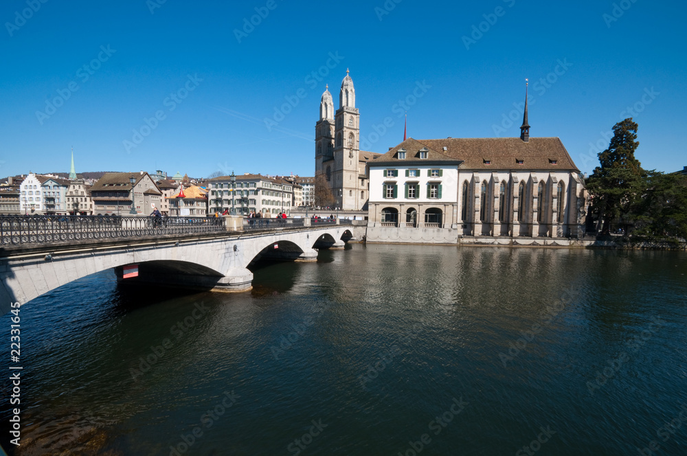 Zürich Münsterbrücke, Wasserkirche, Grossmünster