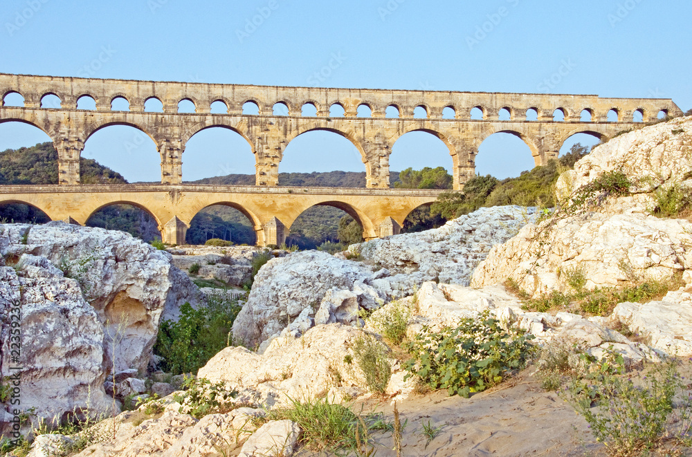 Fototapeta premium Stone Edifice of Pont du Gard