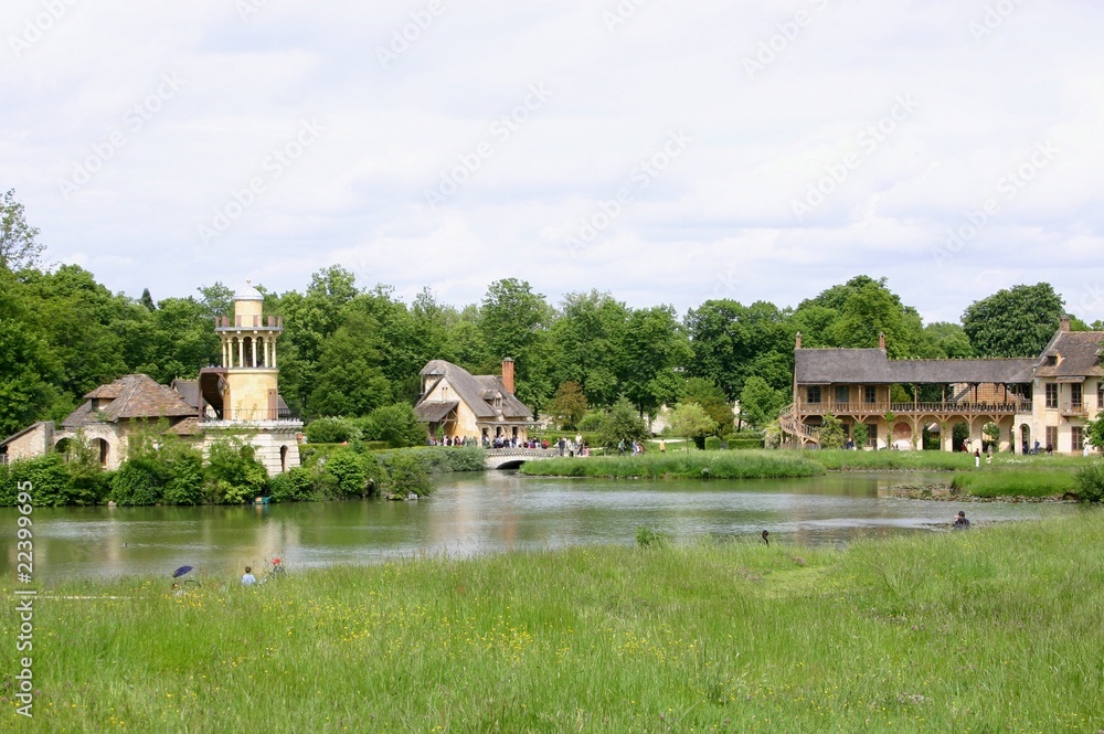 Obraz premium France, Park of the Castle of Versailles, Hamlet of the Queen