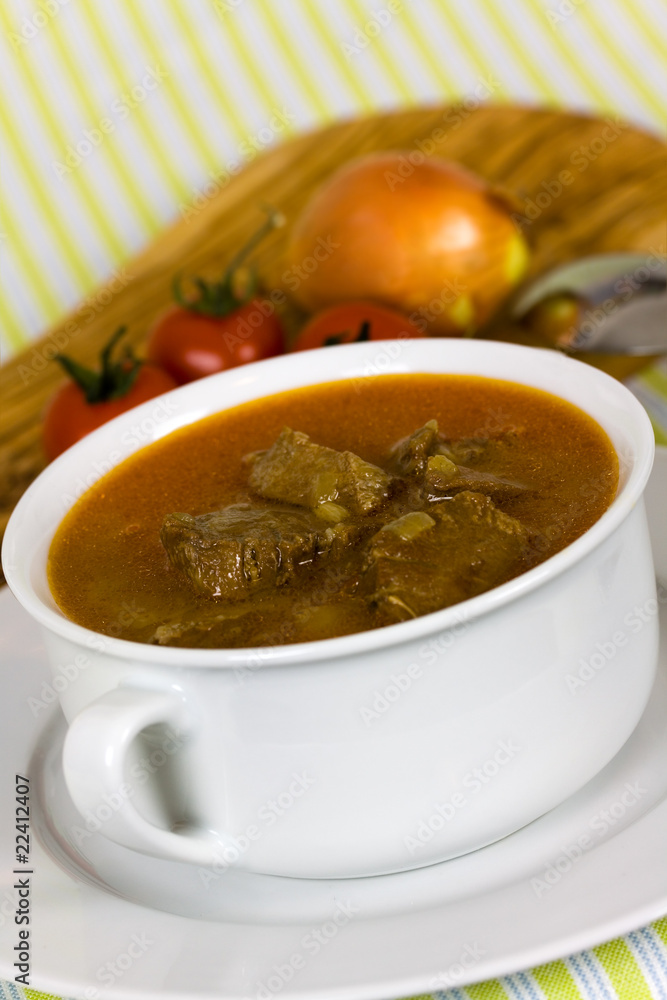 Gulaschsuppe vom Kalbfleisch Gulaschsuppe vom Kalbfleisch