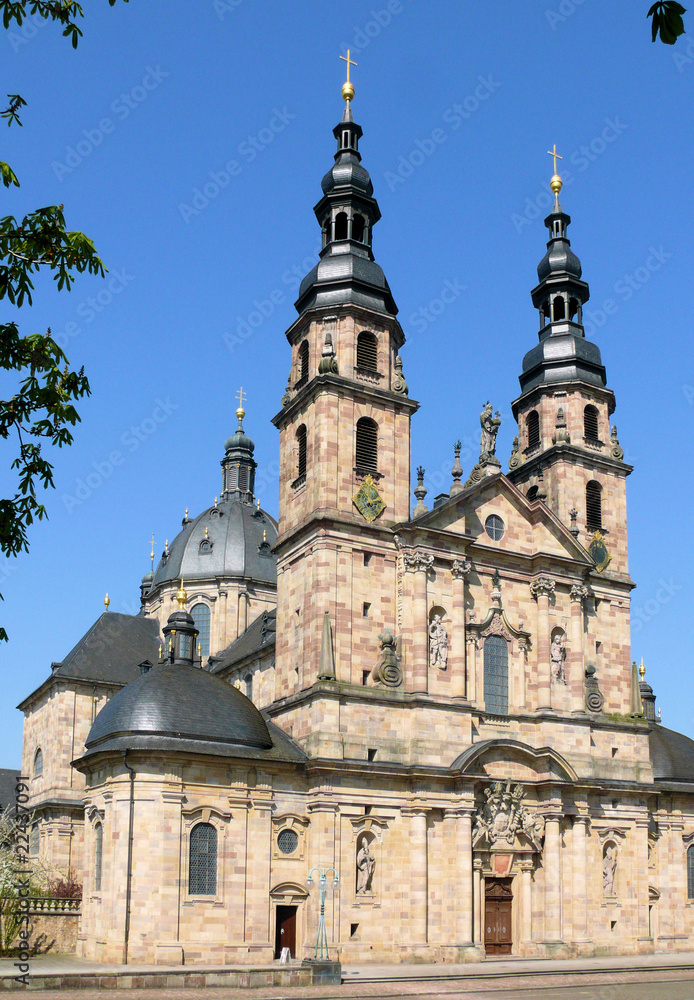 Dom St. Salvator zu Fulda, Schrägansicht