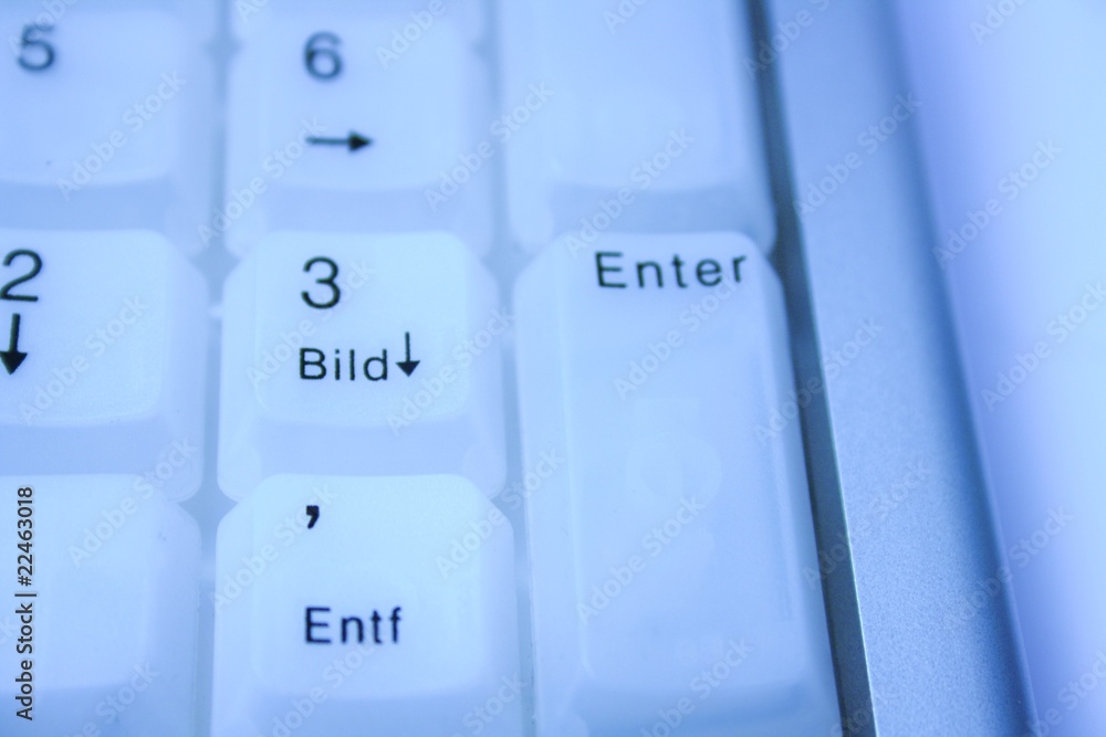 Tastatur im kühlem Blau