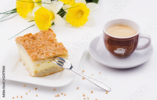 Kaffetisch mit Kuchen photo