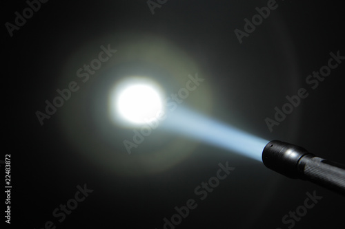ray of pocket flashlight